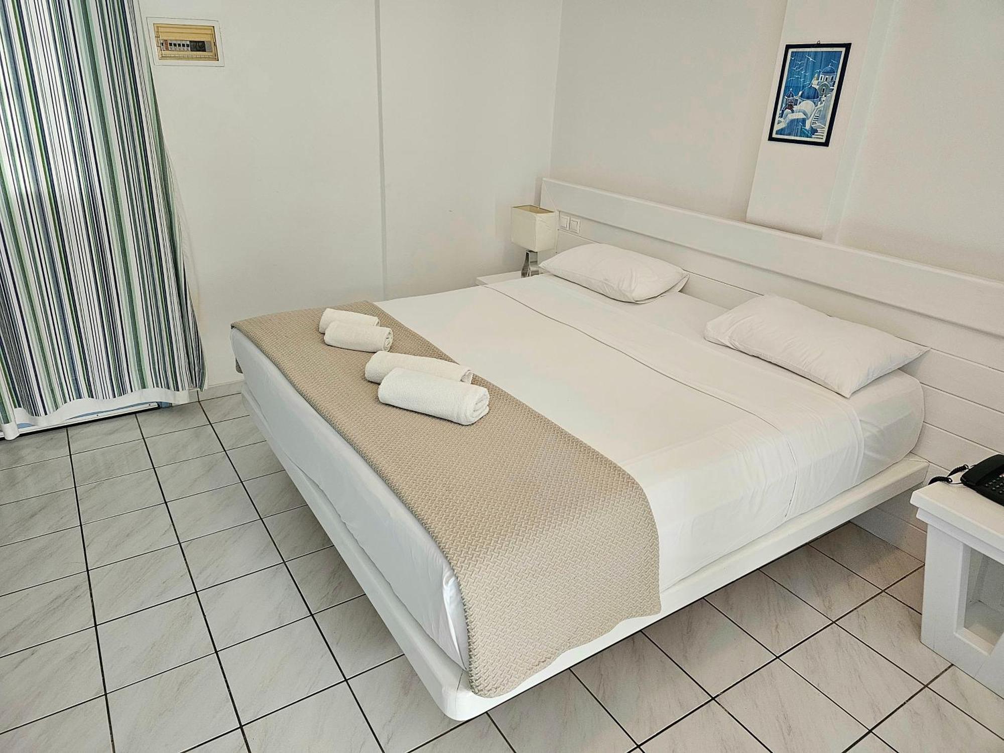 Meltemi Village Hotel Perissa  Dış mekan fotoğraf